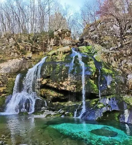 Apartma Kaan דירה